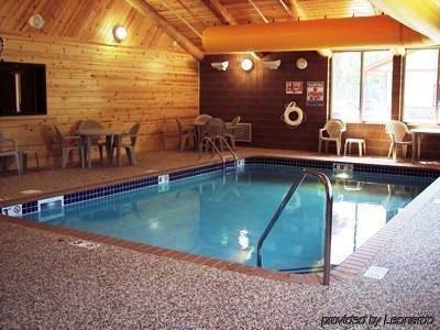 Pine Peaks Lodge & Suites Cross Lake Fasilitas foto